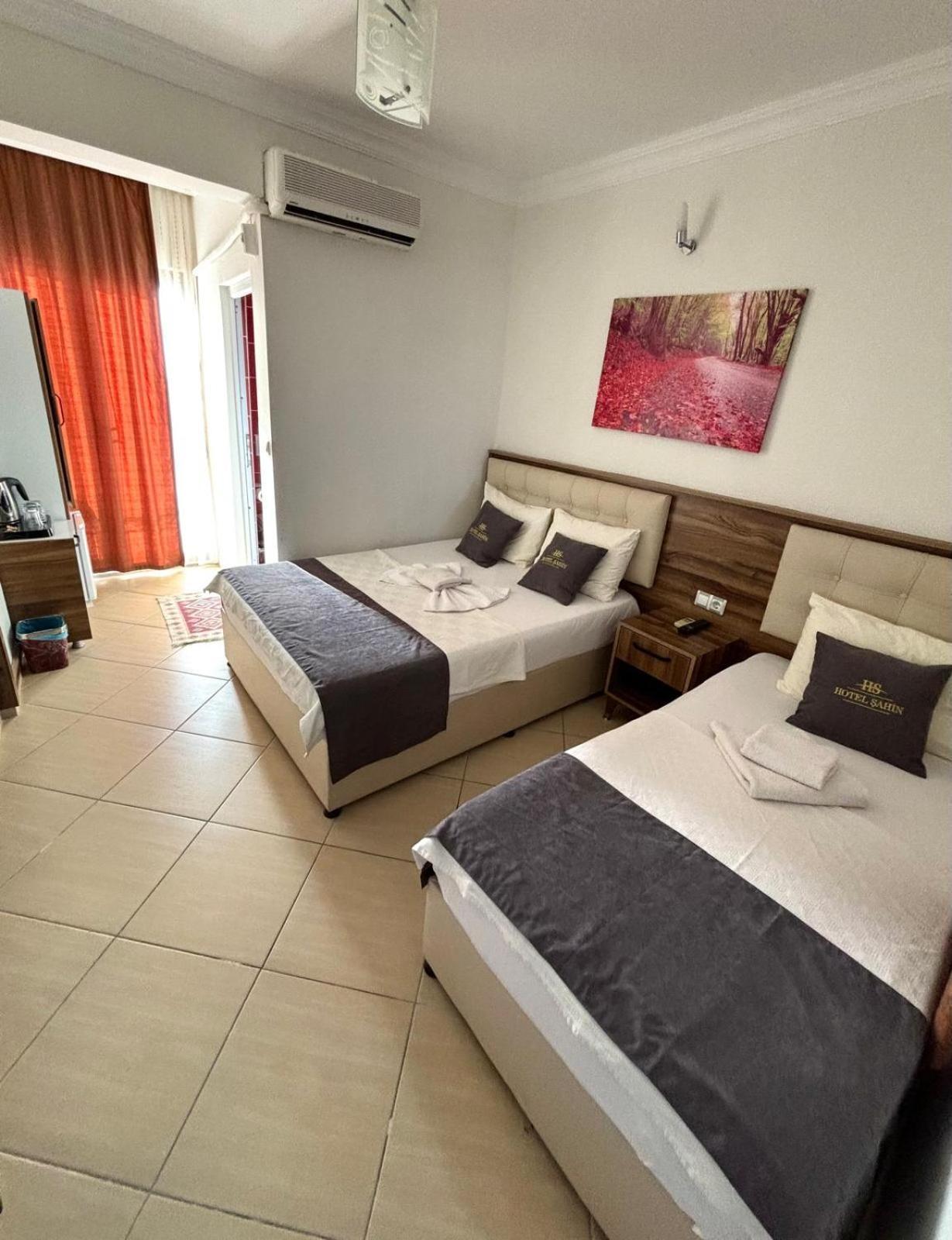 Sahin Hotel *