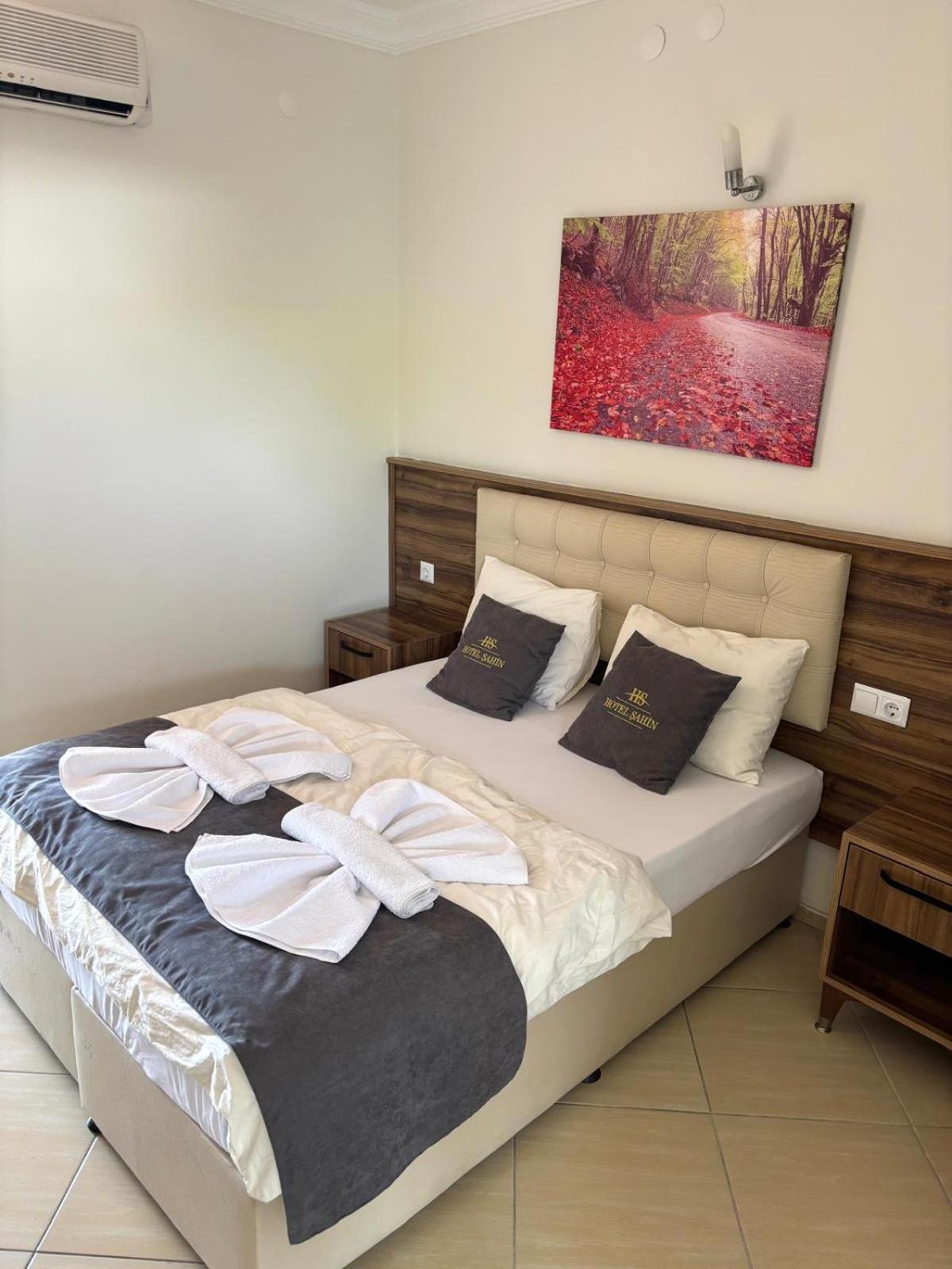 Sahin Hotel
